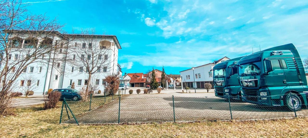 Hotel Schwertfirm Κάρλσφελντ Εξωτερικό φωτογραφία