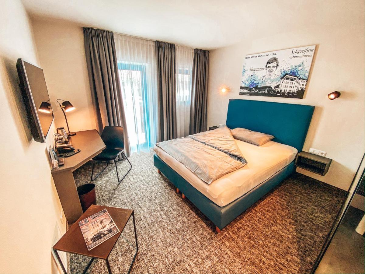 Hotel Schwertfirm Κάρλσφελντ Εξωτερικό φωτογραφία