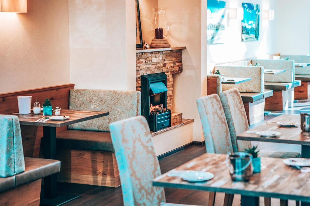 Hotel Schwertfirm Κάρλσφελντ Εξωτερικό φωτογραφία