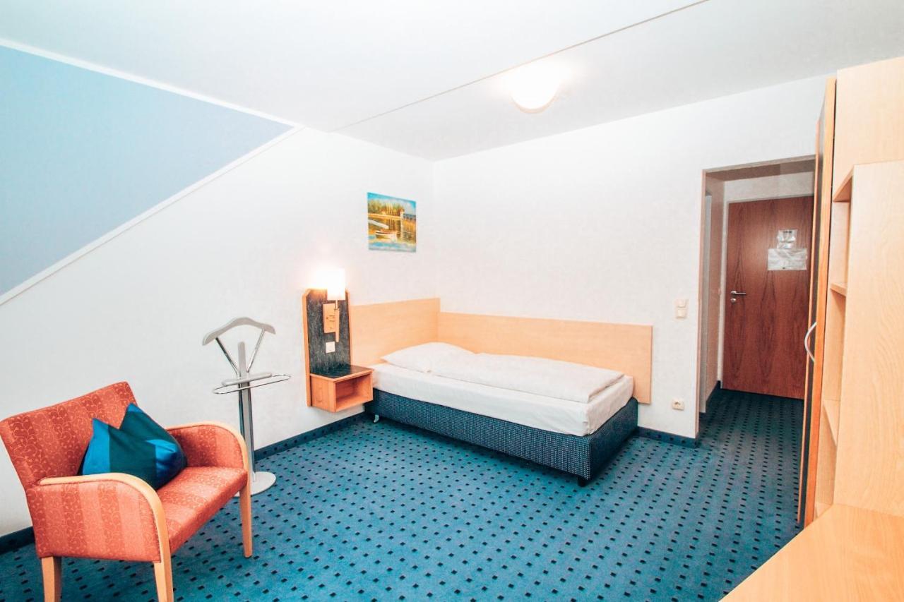 Hotel Schwertfirm Κάρλσφελντ Εξωτερικό φωτογραφία