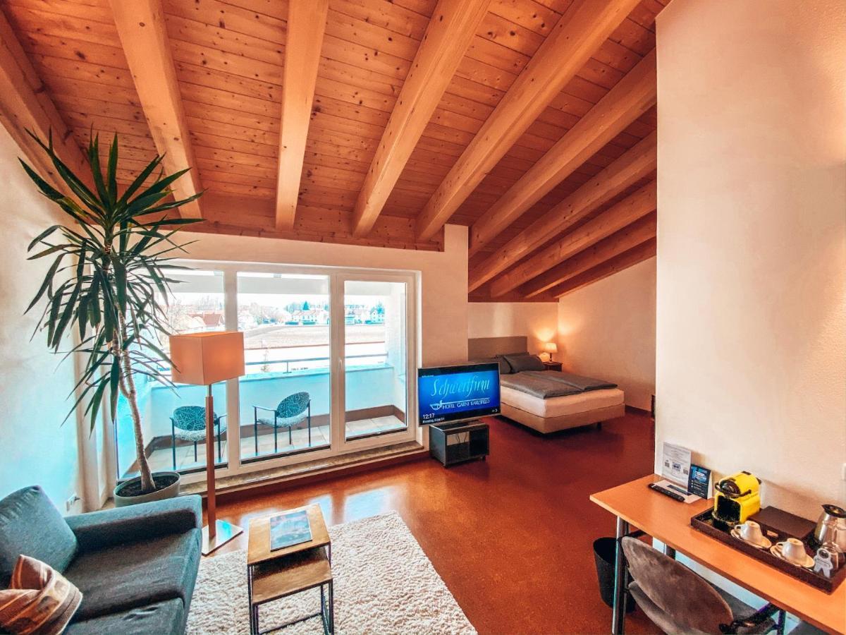 Hotel Schwertfirm Κάρλσφελντ Εξωτερικό φωτογραφία